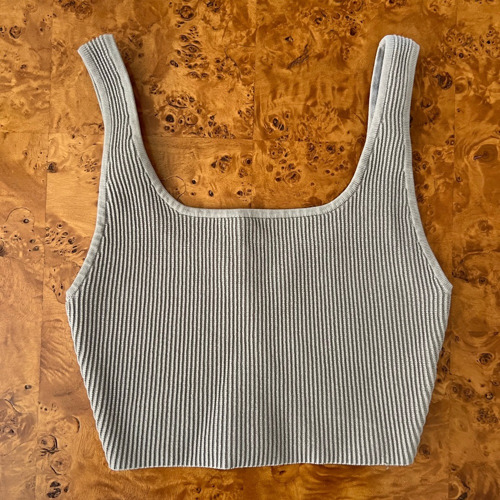 Sports bra/ crop top